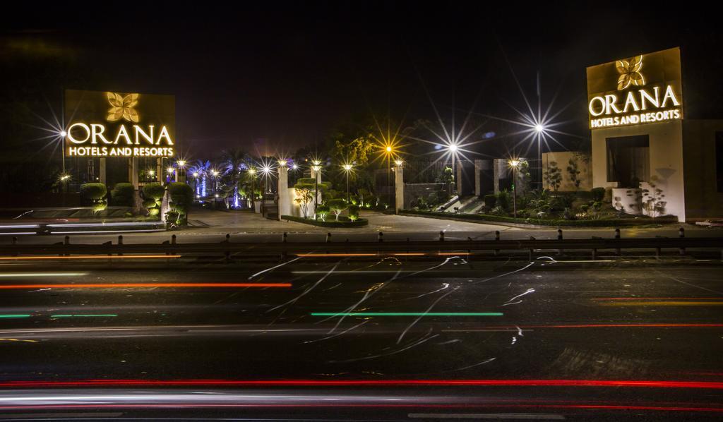 Orana Hotels & Resorts New Delhi Bagian luar foto